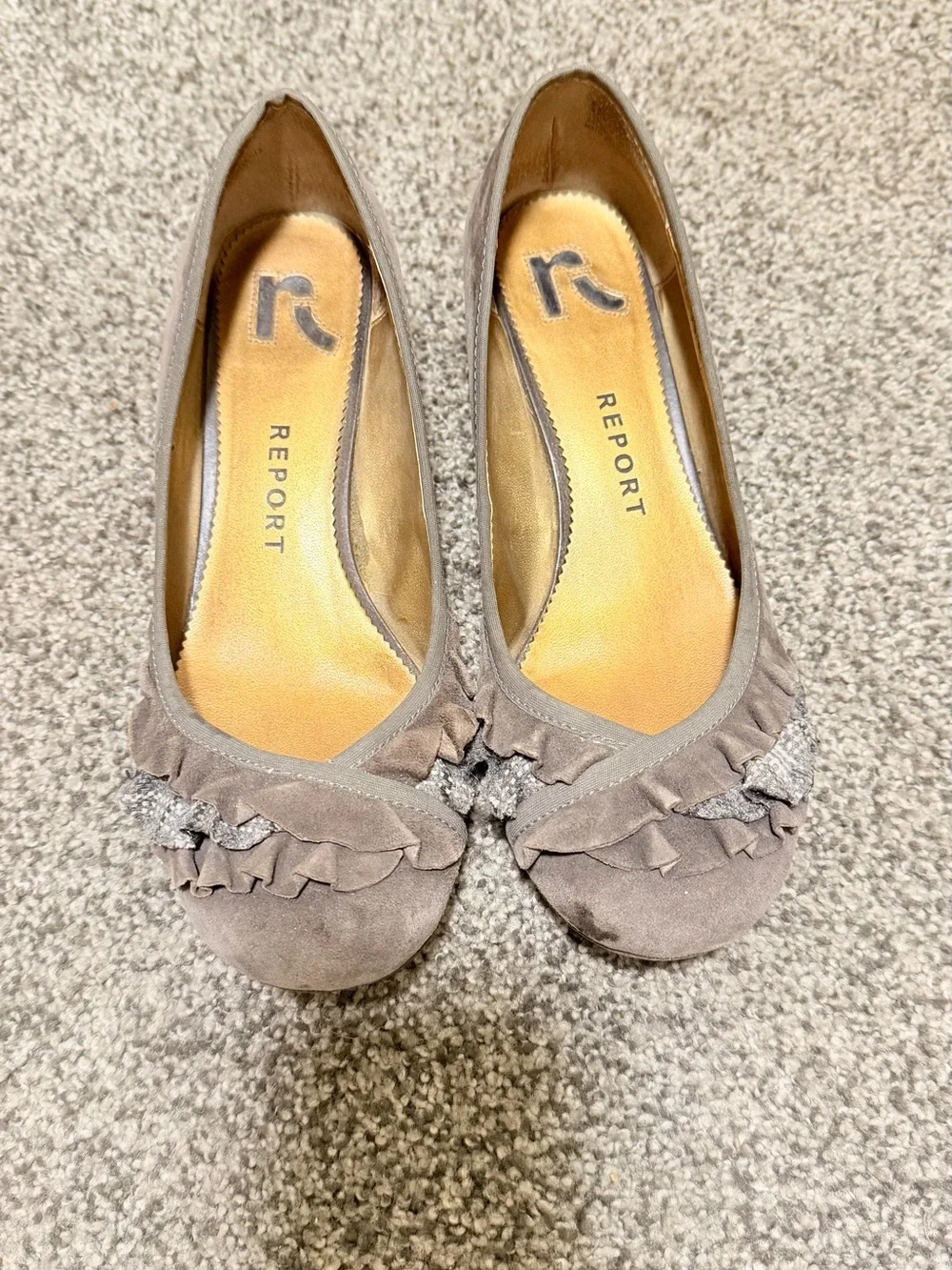 Report Winslet Women 7.5 Gray Leather Suede Ruffle Ballet Flats Silver